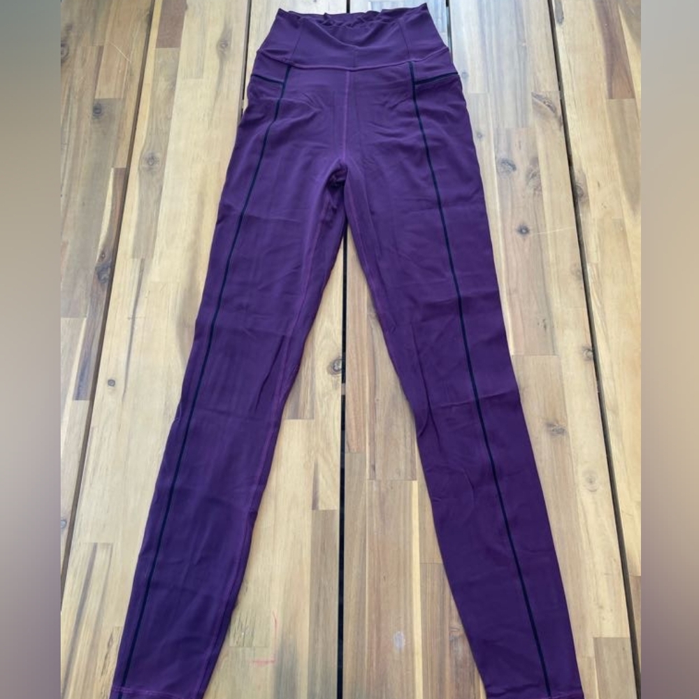 Lululemon Womens OG Plum Black Align Highwaisted Full Length‎ Leggings Size 4